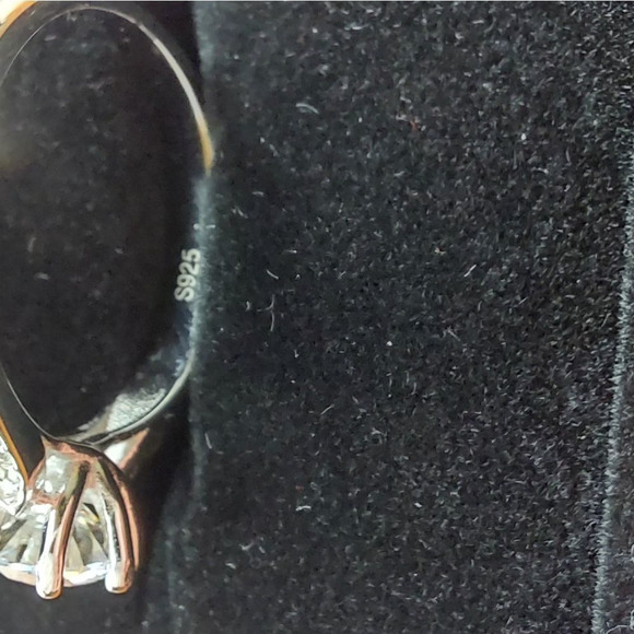 1 Carat Round Moissanite 925 Silver Ring - Picture 9 of 12